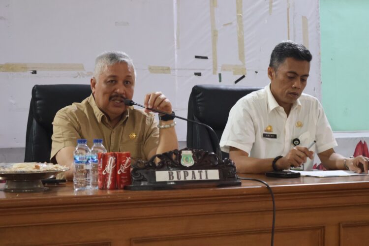 Uang Saku Kepada Para Anggota Paskibraka