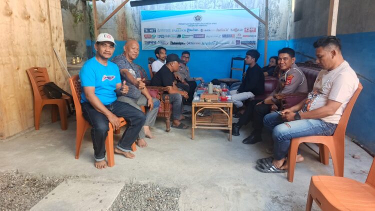 Ketua PWI Pinrang Muhammad Nur Bersama  Jajarannya Menerima Kunjungan Silahturahmi Kasat lantas Polres Pinrang