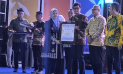 Kabupaten Pinrang Menerima Penghargaan Pada Peringatan Hari Koperasi ke-79