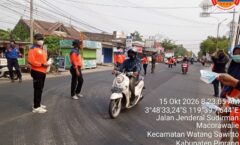 Sosialisasi dan Pembagian Masker Kepada Masyarakat,